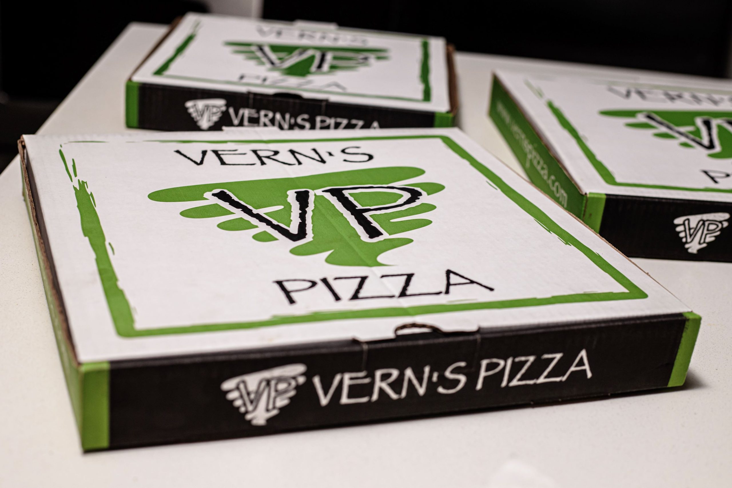 leclair-media-video-production-and-videography-company-food-photography-shoot-with-verns-pizza-5